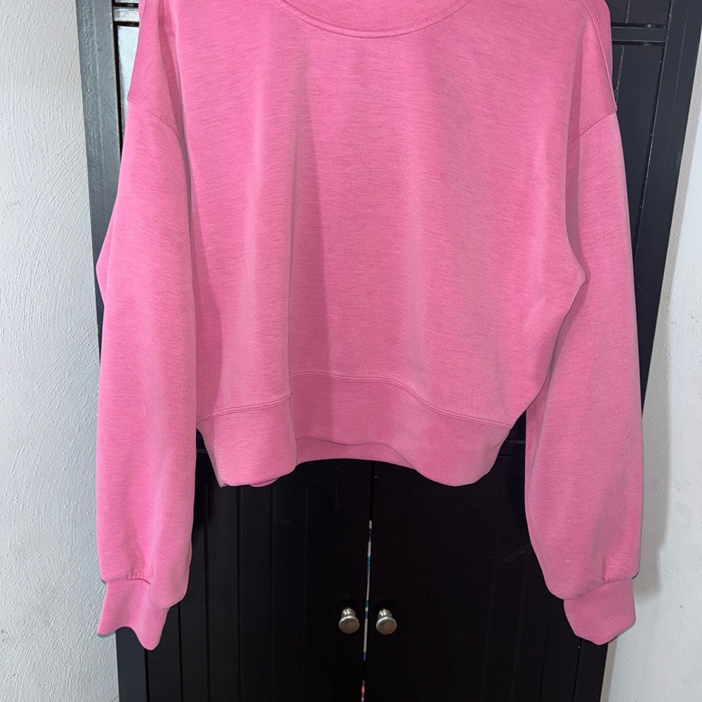 Nwots size 2 Softsteme Crew Lululemon Athletica Vibrant Pink Top